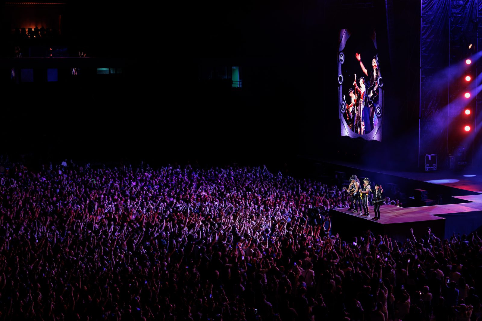 The band on the runway over a full floor